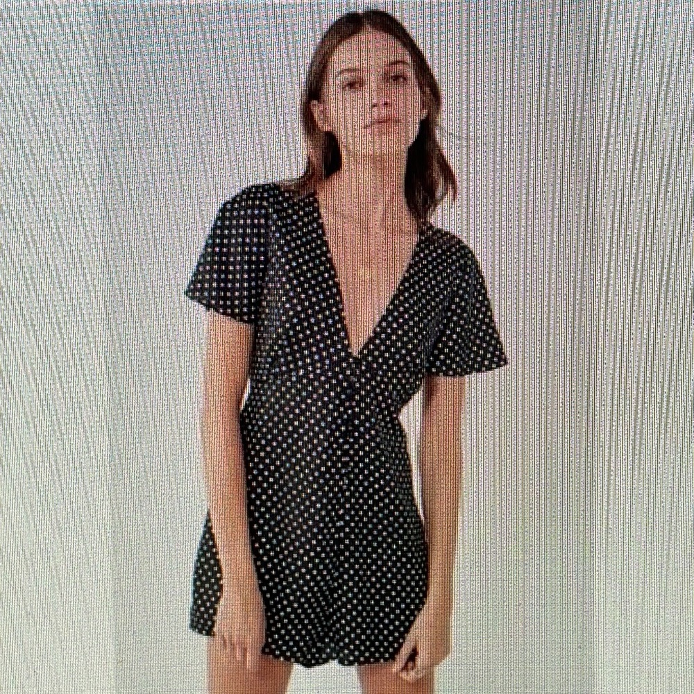 Kimchi Blue -Urban Outfitters Dot print romper XS